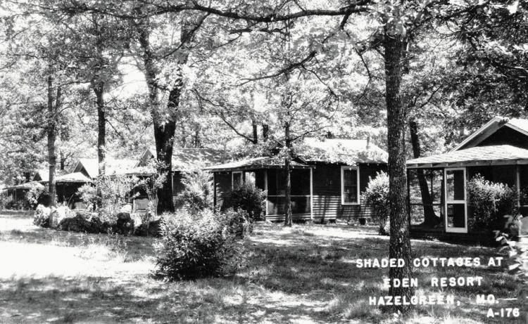 Shaded cottages at Eden Resort
